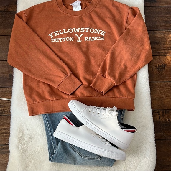 Yellowstone Dutton Ranch Crewneck Sweatshirt Amber Size Small - Picture 4 of 15